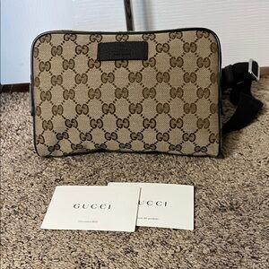 3407 Gucci Beige and Brown Monogram Belt Bag